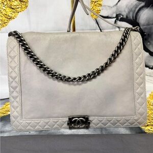 CHANEL Reverso Shoulder Bag in Light Gray with Silver Chain XL